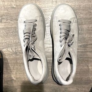 ALEXANDER MCQUEEN COLOURED SOLE
VELOUR WEDGE SOLE SNEAKER